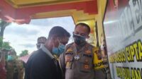 Kapolres Kobar AKBP Devy Firmansyah saat menunjukkan tersangka pelanggaran protokol kesehatan