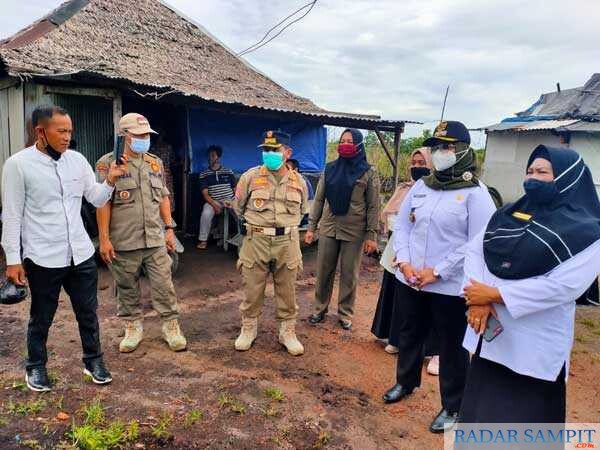 prostitusi terselubung sampit,prostitusi jalan lingkar selatan sampit,bisnis esek-esek sampit,psk,psk cantik harga murah,ngentot psk,radar sampit hari ini,berita sampit hari ini