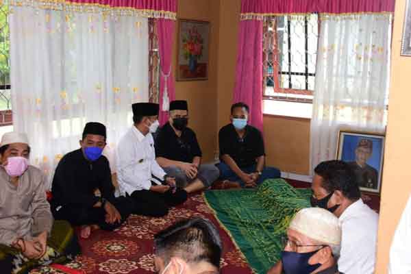 Wafatnya Sabran Achmad