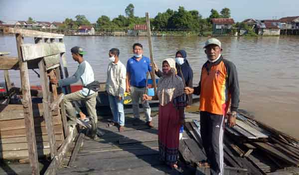 Bongkar 200 Jamban di Sungai Arut