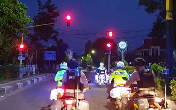 patroli-keliling-sampit Belasan Pengendara di Sampit Terjaring Operasi