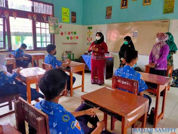 Ujian Sekolah (US) tingkat Sekolah Menengah Pertama (SMP)
