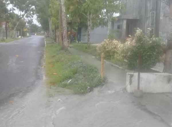 PARIS mengeluhkan luapan air dari drainase