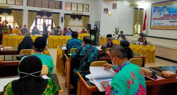 absensi-camat wabup kotim