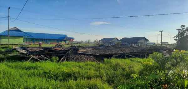 Bangunan Kuno Sekolah Rakyat Ambruk