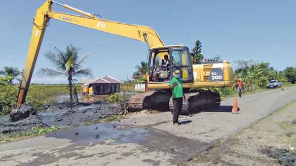 Drainase Desa Lampuyang