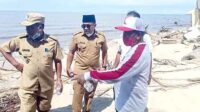 Abrasi Pantai Dekati Makam Ulama di Ujung Pandaran