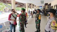 Petugas Gabungan Operasi Yustisi di Bandara