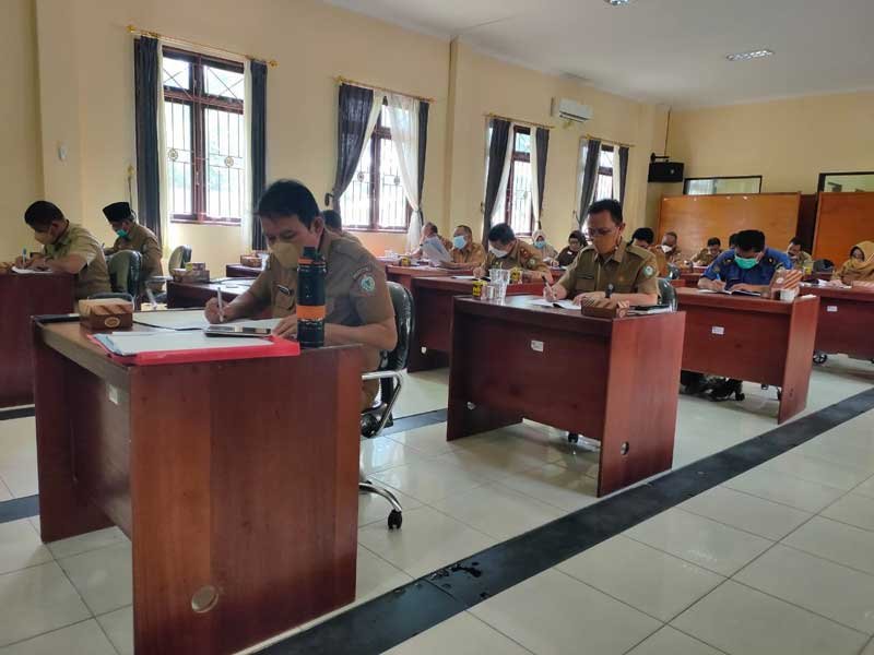 Pejabat Eselon II di Kotim Ikuti Uji Minat