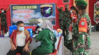 TNI dan Polri Turut Gelar Vaksinasi