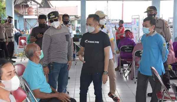 Vaksinasi Covid-19,Pemko Palangka Raya Bertekad Terus Kawal Vaksinasi Covid-19