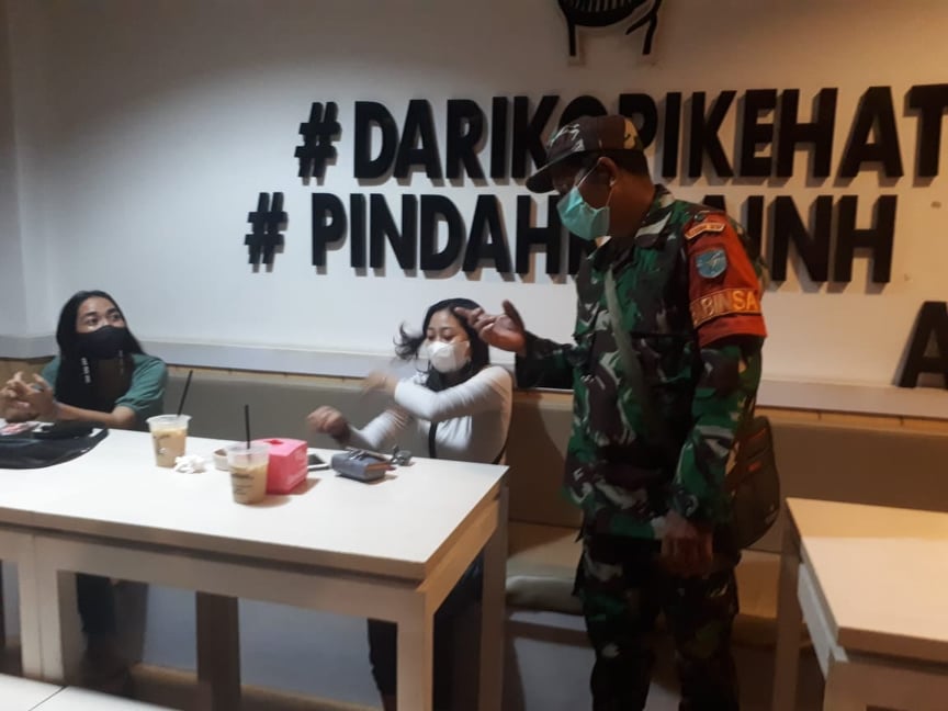 Batas Berjualan Kuliner Jam 20.00 WIB
