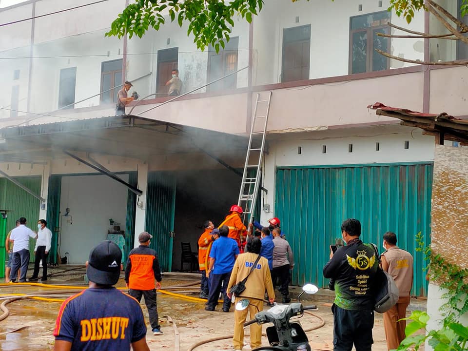 Ruko Sarang Walet Nyaris Hangus