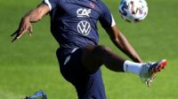 POGBA MENUJU HENGKANG