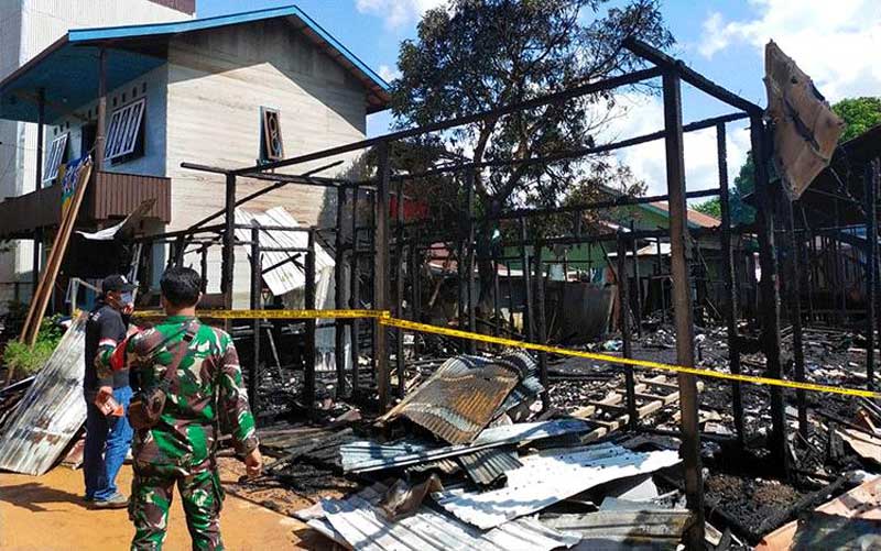 Rumah Terbakar di Hari Raya