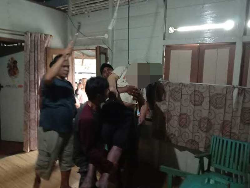 gantung diri