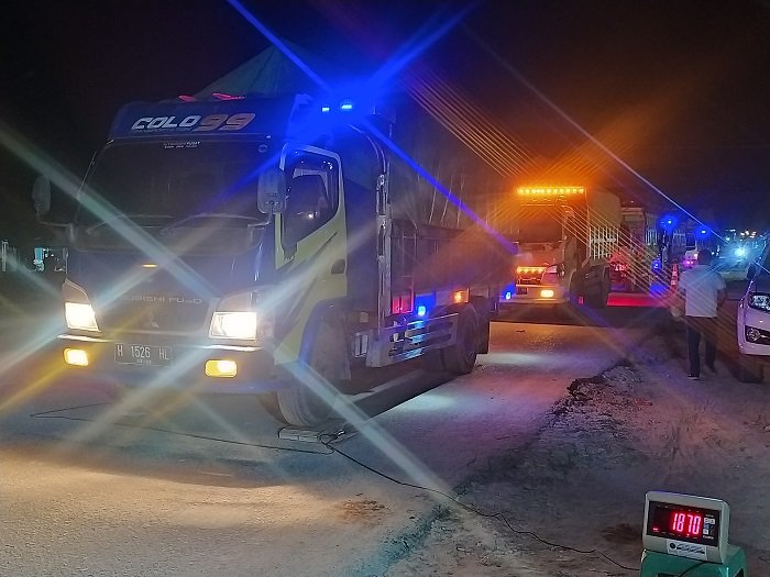 TRUK PUTAR BALIK 1 putar balik truk sawit