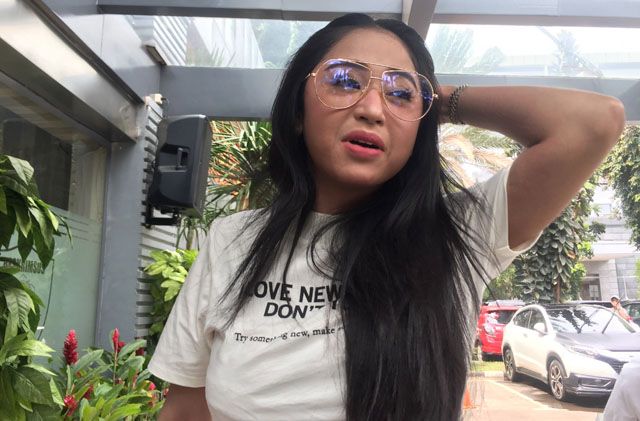 Dewi Perssik
