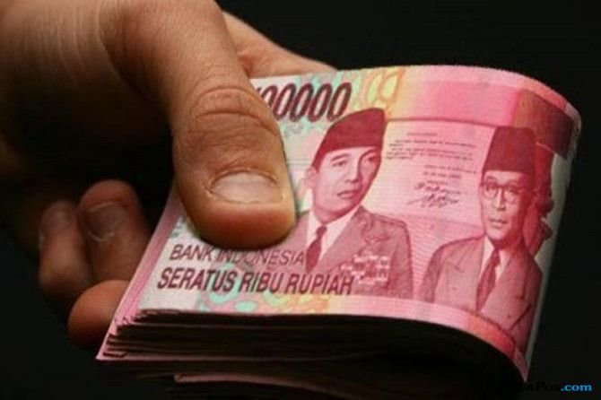 penggelapan menjual