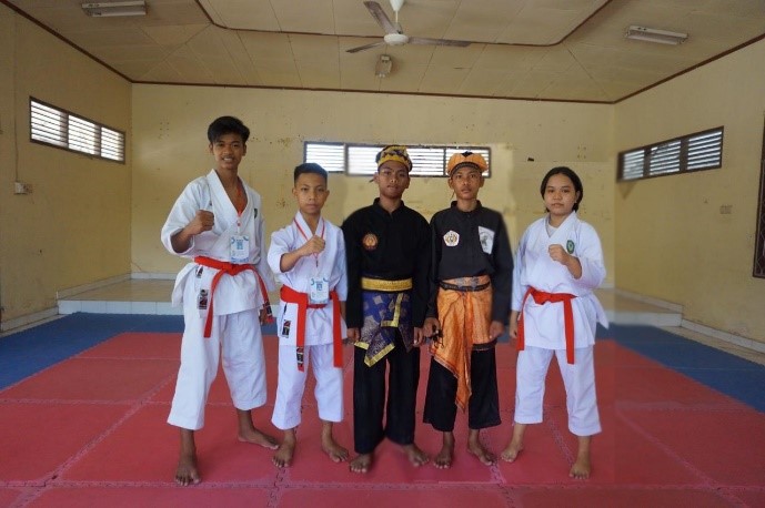 SMPN 2 Sampit Raih Juara Umum