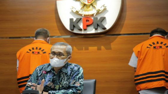korupsi