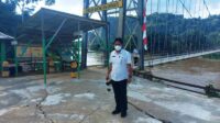 Jembatan rusak