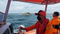 Tim SAR gabungan menemukan objek yang diduga KM Putri Ayu 3 yang tenggelam di perairan laut Kumai, Kabupaten Kotawaringin Barat,