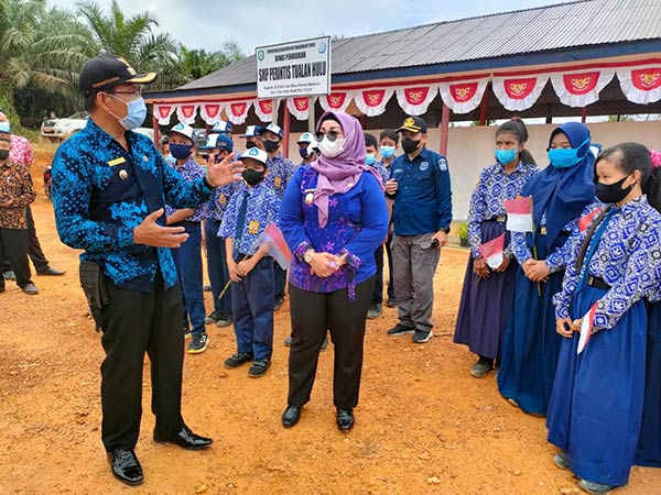 sekolah