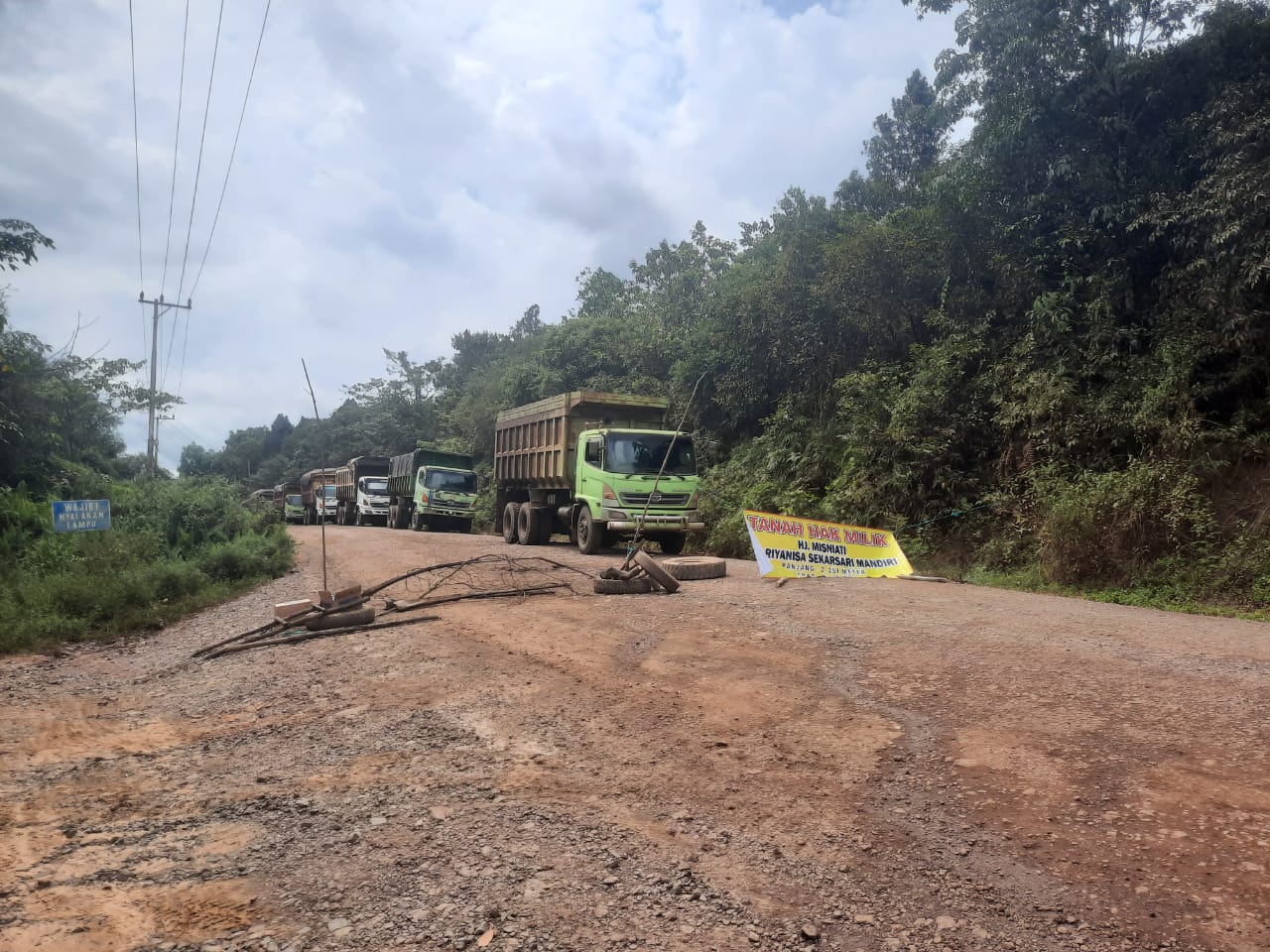 Jalan Masuk Pertambangan PT SEM Ditutup