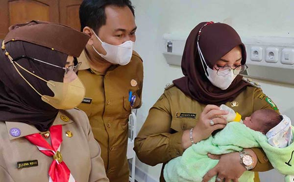 penelantaran anak di Telawang
