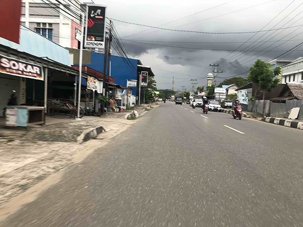 BONGKAR garis sempadan