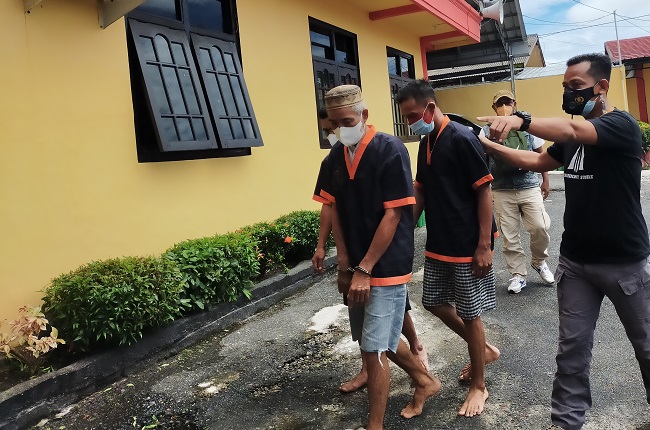 pencabulan anak tiri