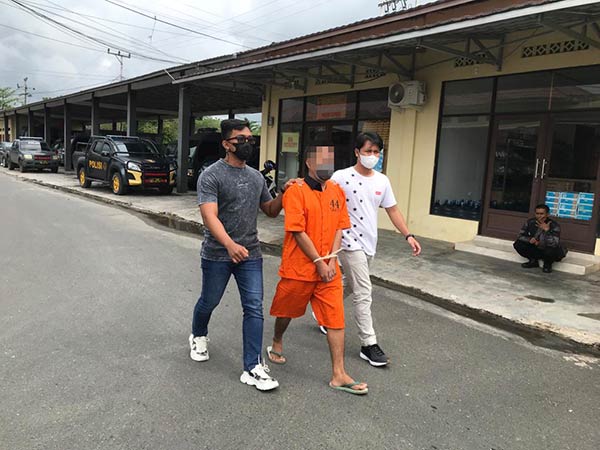 sempet bawa kabur pacar,lima kali lampiaskan nafsu di atas kelotok