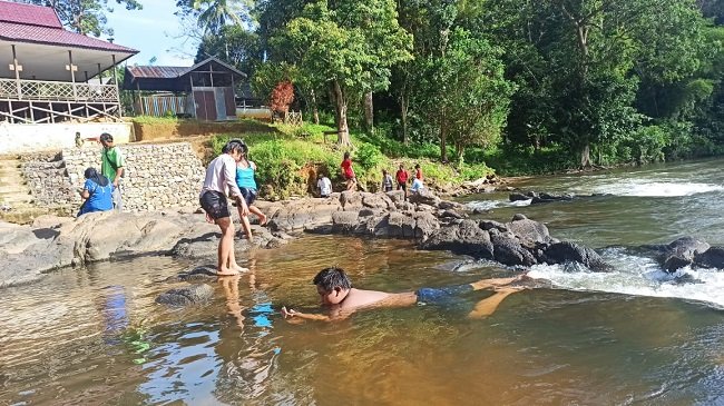 WISATA RIAM TINGGI LAMANDAU wisata lamandau