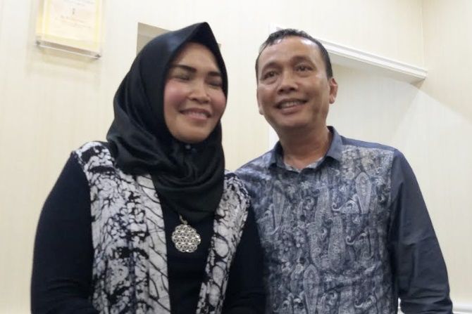 Orang Tua Ayu Ting Ting Bakal Didampingi Pengacara Hadapi Keluarga KD