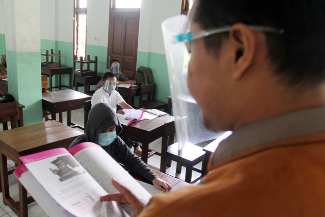 Kotawaringin Barat Kekurangan 800 Guru