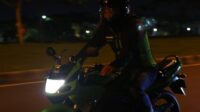 Tip Aman Berkendara Motor pada Malam Hari