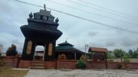 Unik,Musala langka dan unik Berbahan Kayu Ulin