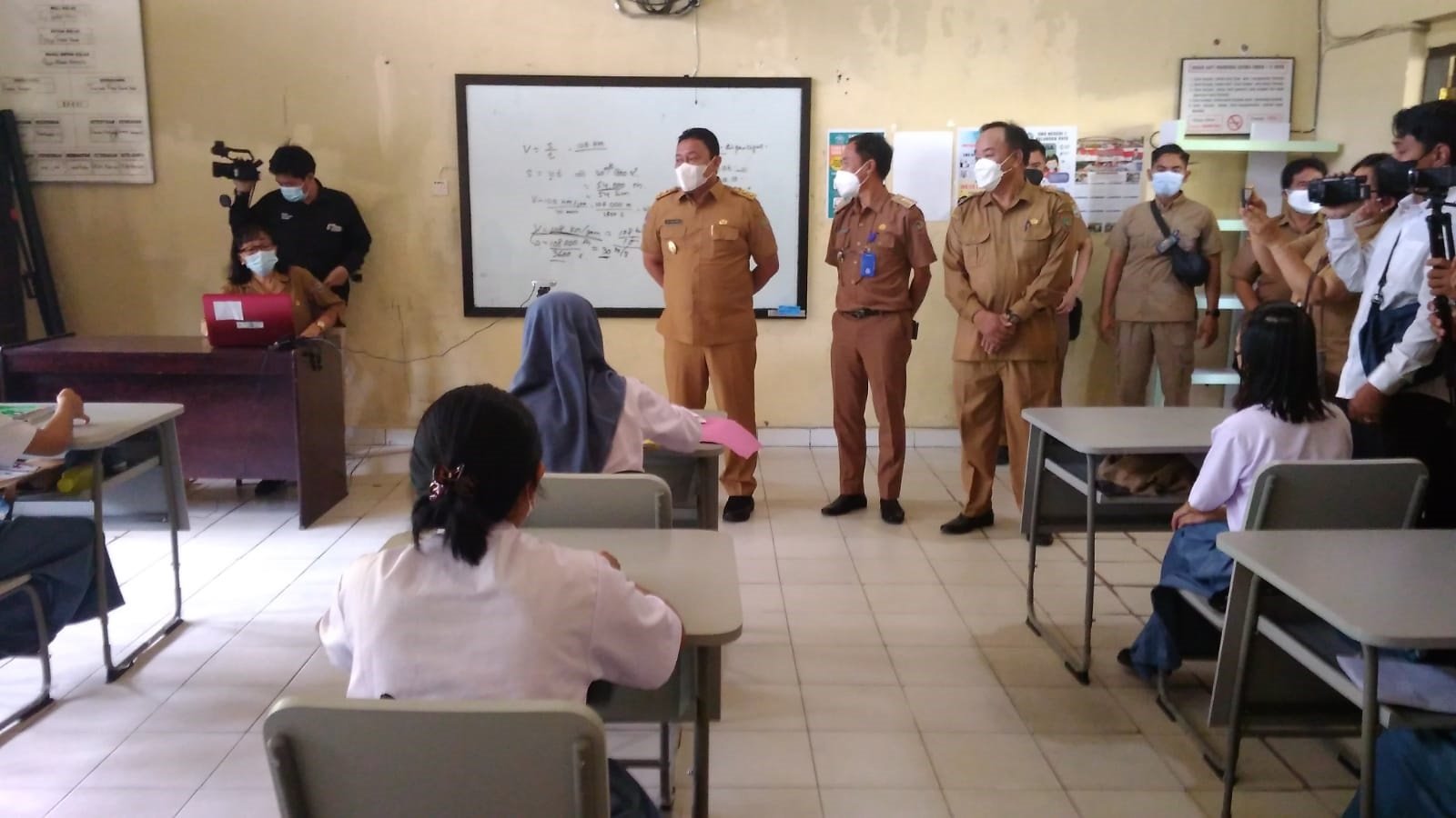 PTM TERBATAS,KASUS COVID-19