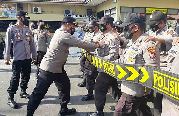 POLRES-KOTIM kapolres kotim