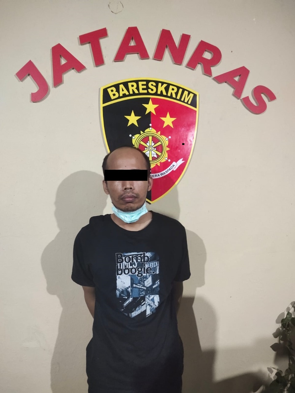 SURAT KENDARAAN,PENIPU