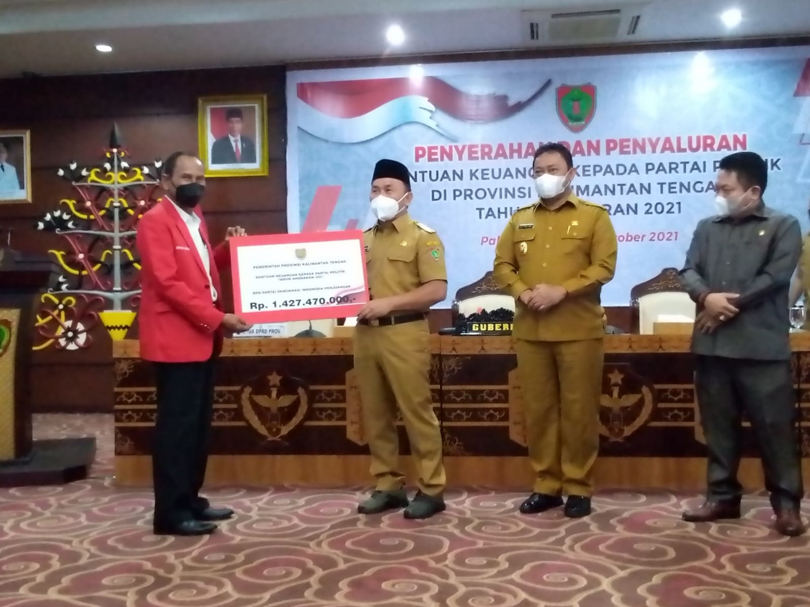 Kalteng,provinsi kalteng kucurkan 5.8 M dari APBD untuk bantuan 11 Parpol