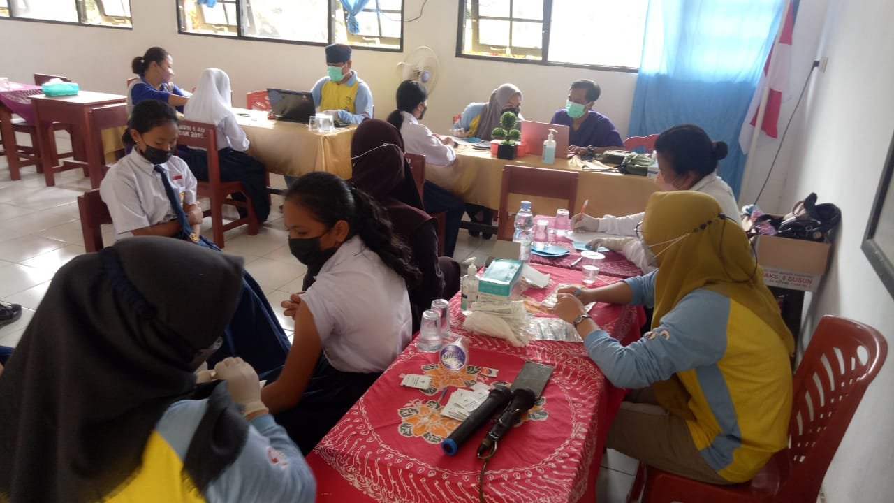 VAKSINASI PELAJAR ARUT UTARA 1 Tuntaskan Vaksinasi Pelajar di Arut Utara