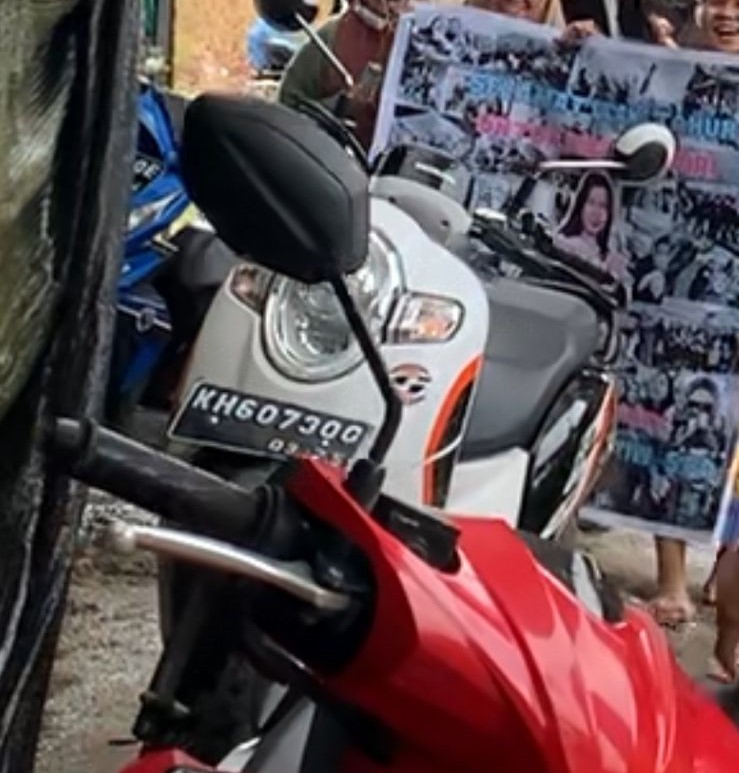 motor raib diparkir di depan rumah