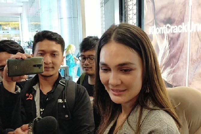 soal pendamping hidup luna