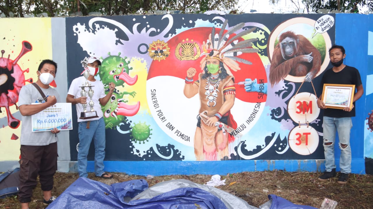 Seniman,Mural