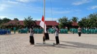 Guru Garda Terdepan Cerdaskan Anak Bangsa