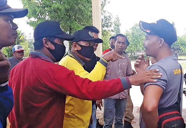 PT Wana Yasa Kahuripan Indonesia (WYKI) Kerahkan Sekuriti Panen Sawit