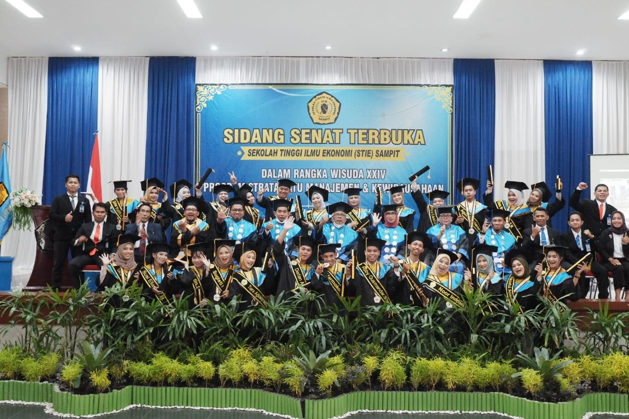 STIE Sampit Gelar Wisuda XXIV