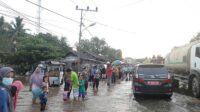 Biasanya 20 Menit Jadi Dua Jam karena banjir trans kalimantan